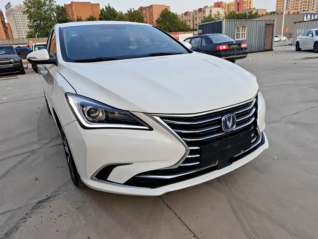 Changan Eado 2018 — фото 24