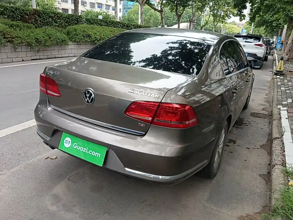 Volkswagen Magotan 2015