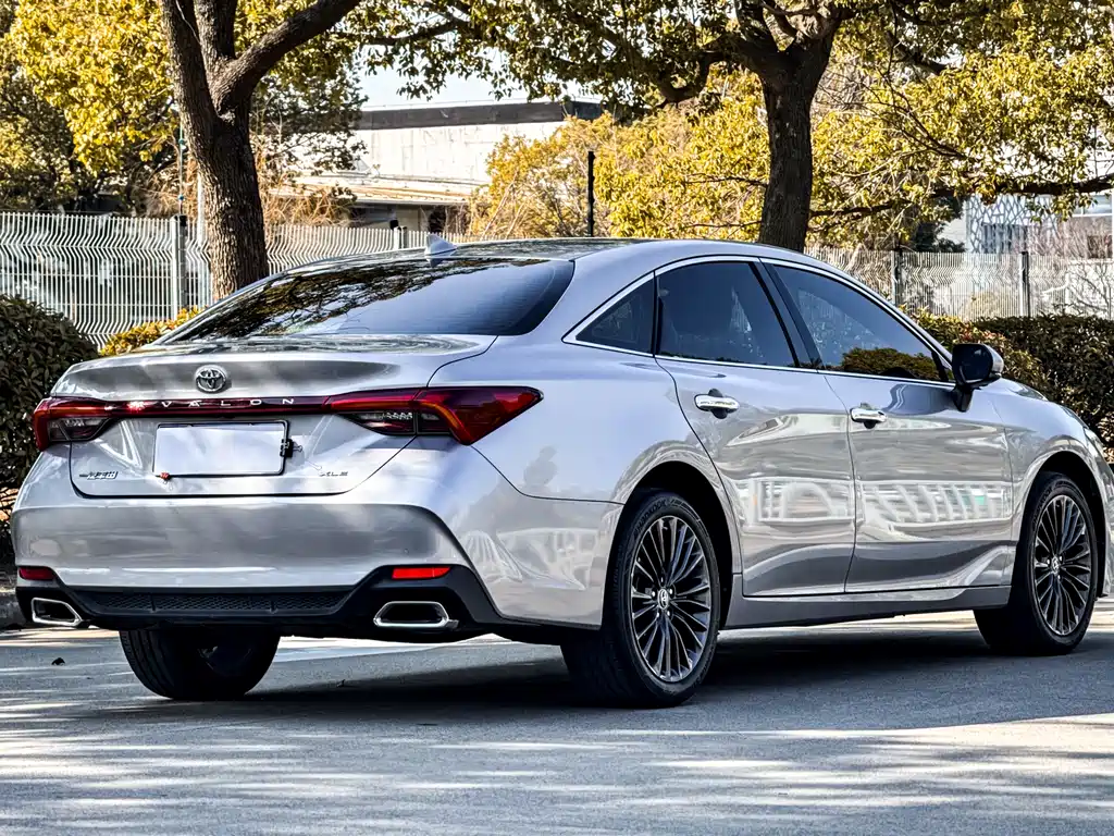 Toyota Avalon 2022 — фото 6