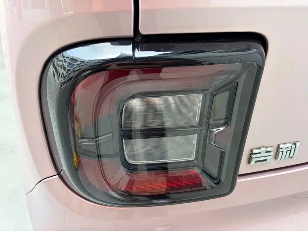 Geely Galaxy Panda 2024 — фото 13
