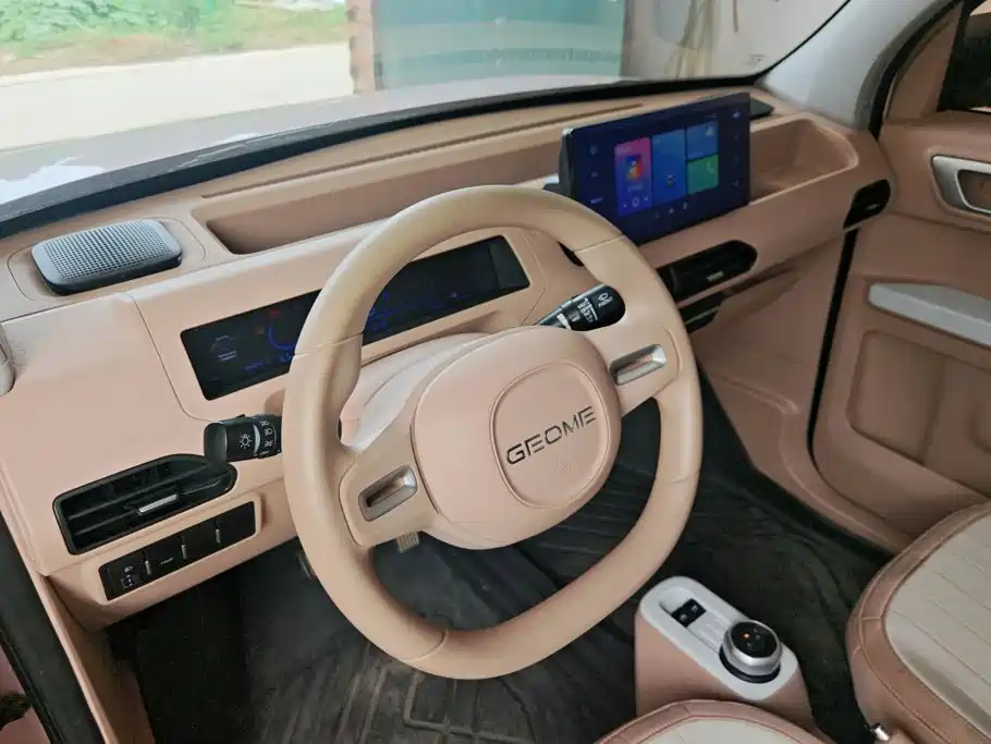 Geely Galaxy Panda 2023 — фото 15