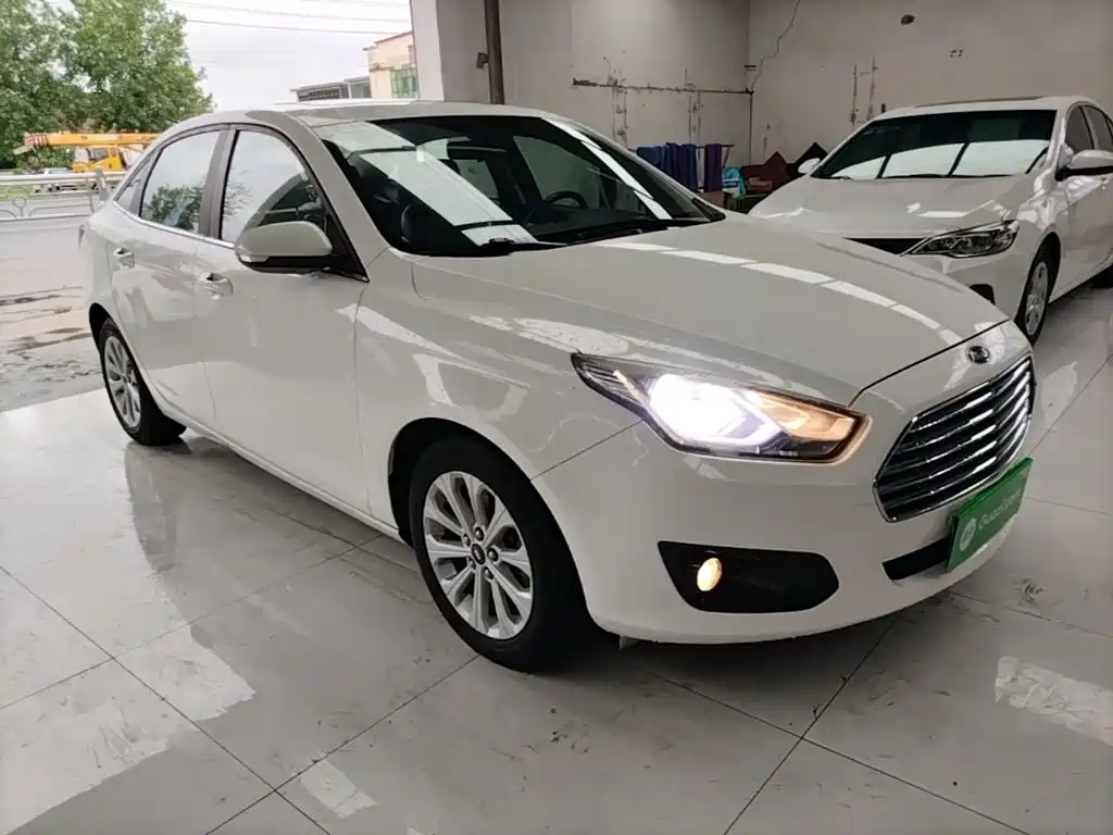 Ford Escort 2017