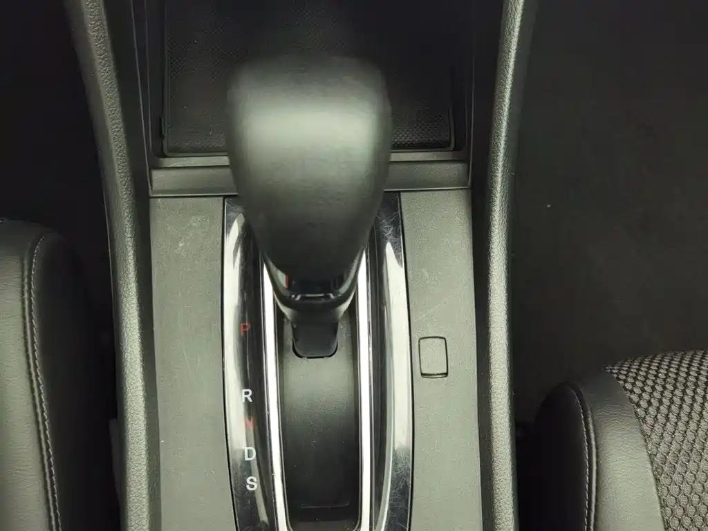 Honda Jade 2014 — фото 13
