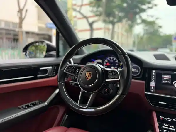Porsche Cayenne 2020