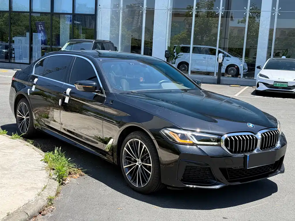 BMW 5 Series 2024