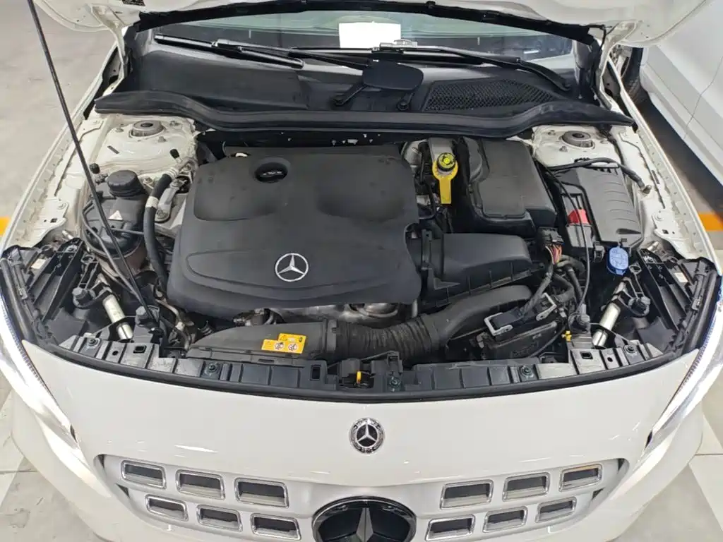 Mercedes-Benz GLA 2018 — фото 20