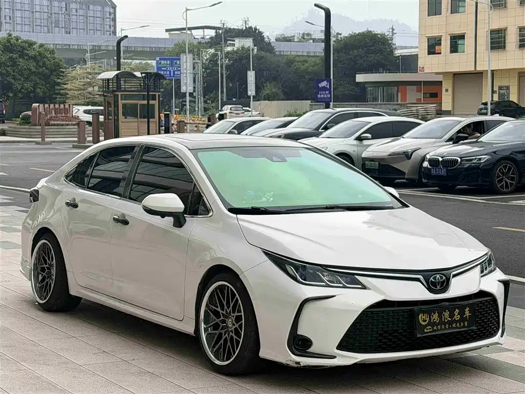Toyota Corolla 2020 — фото 3
