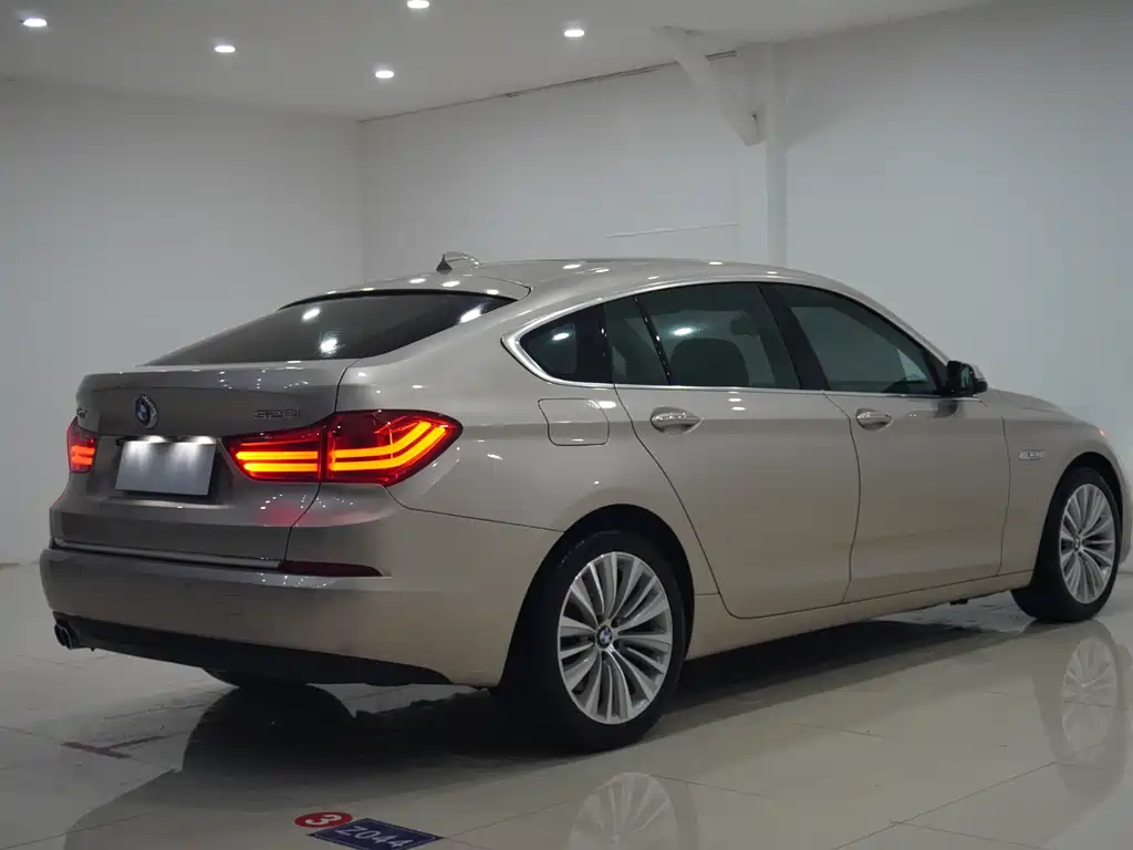 BMW 5 Series GT 2014 — фото 4