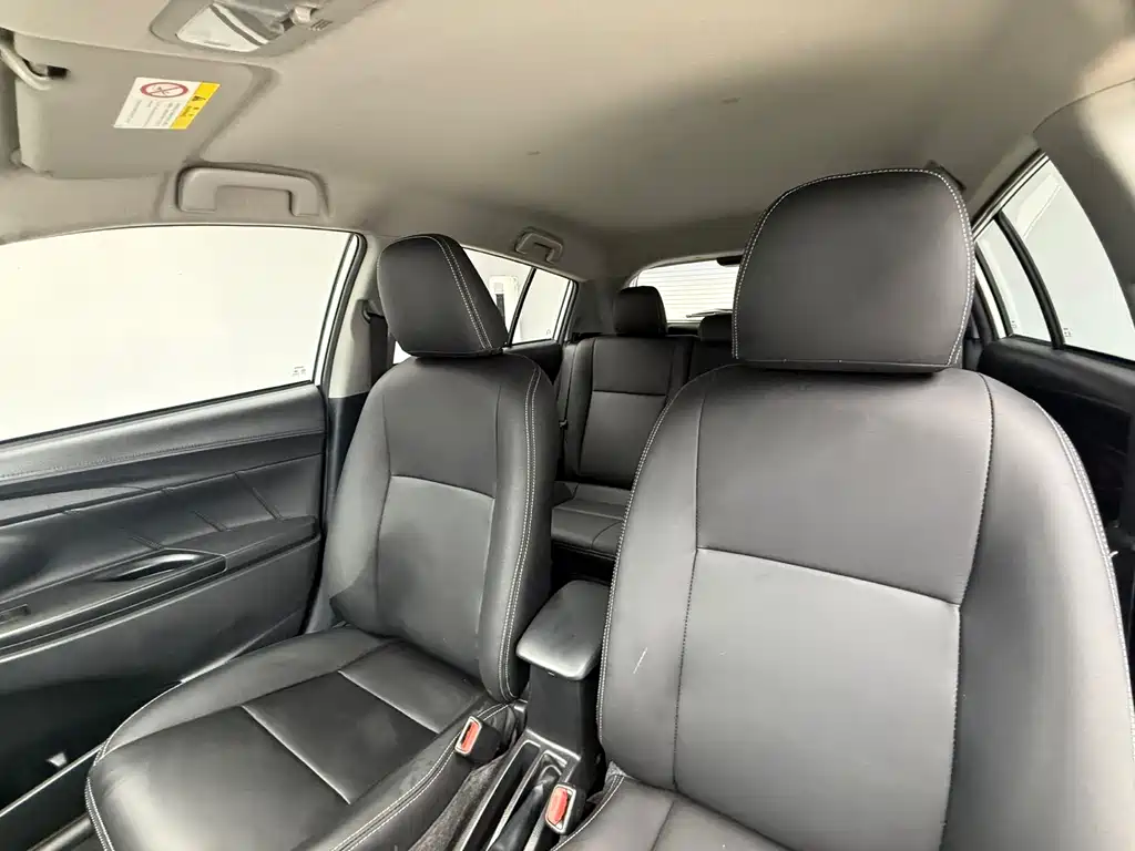 Toyota Yaris L 2022 — фото 14