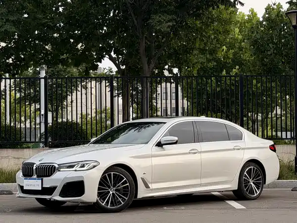BMW 5 Series 2023