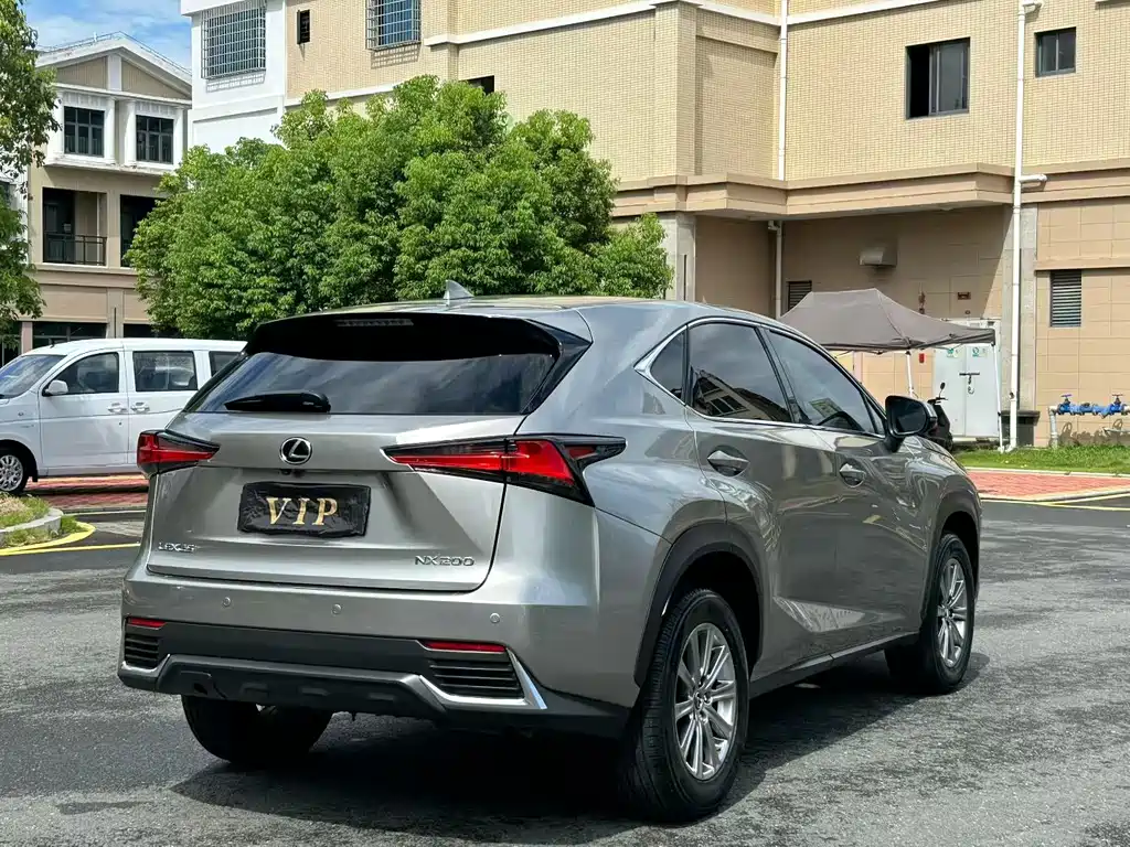 Lexus NX 2018