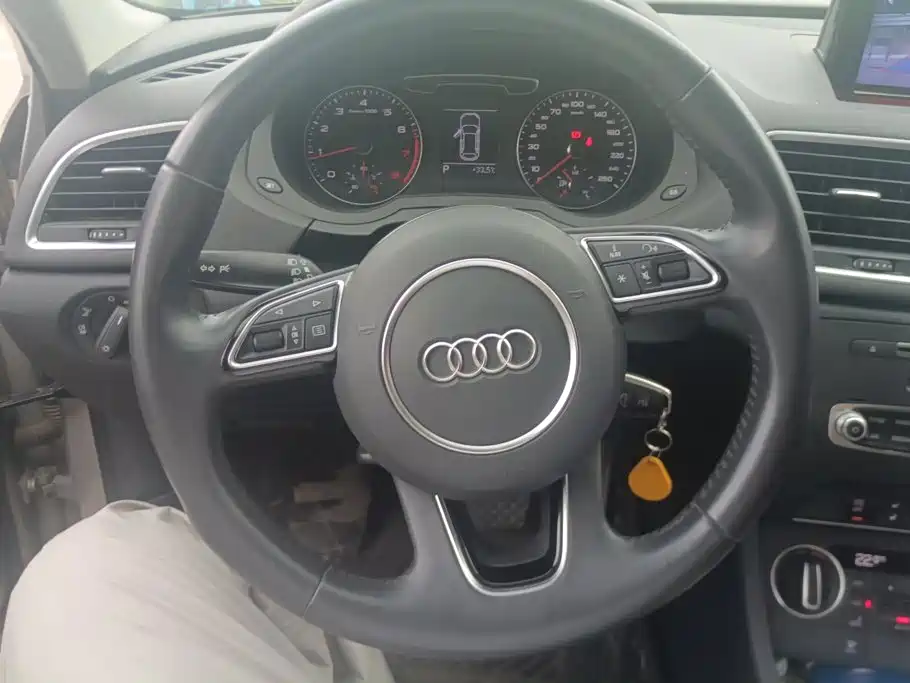 Audi Q3 2019 — фото 15
