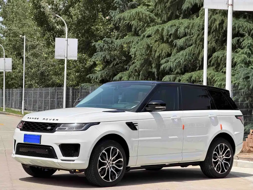 Land Rover Range Rover Sport 2021 — фото 1