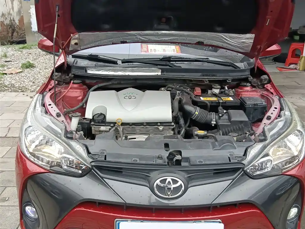 Toyota Yaris L 2016 — фото 16
