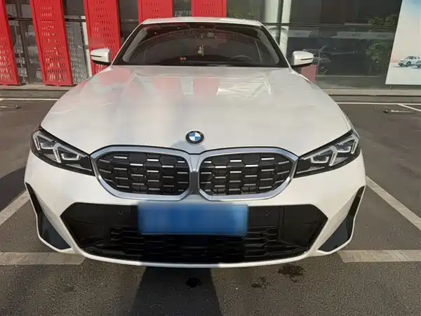 BMW 3 Series 2025