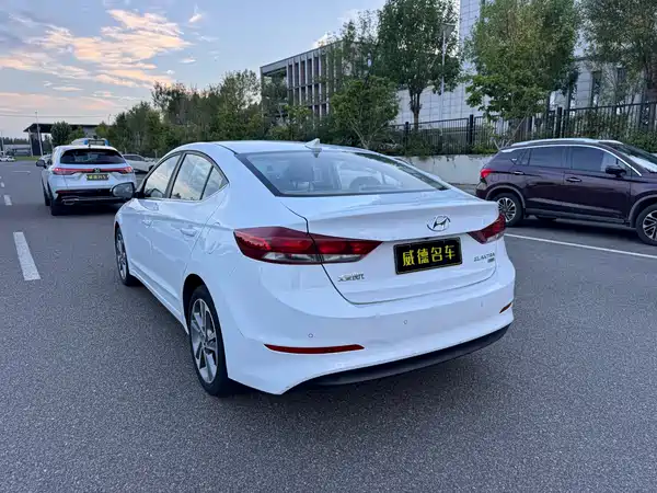 Hyundai Celesta 2017