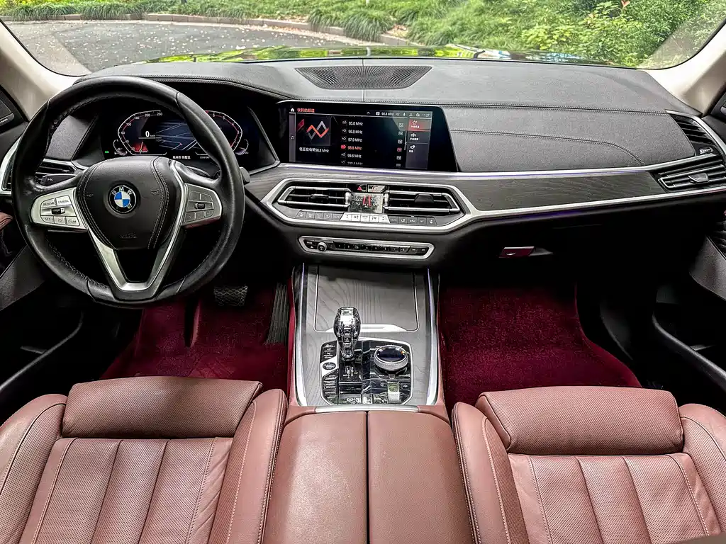 BMW X7 2022