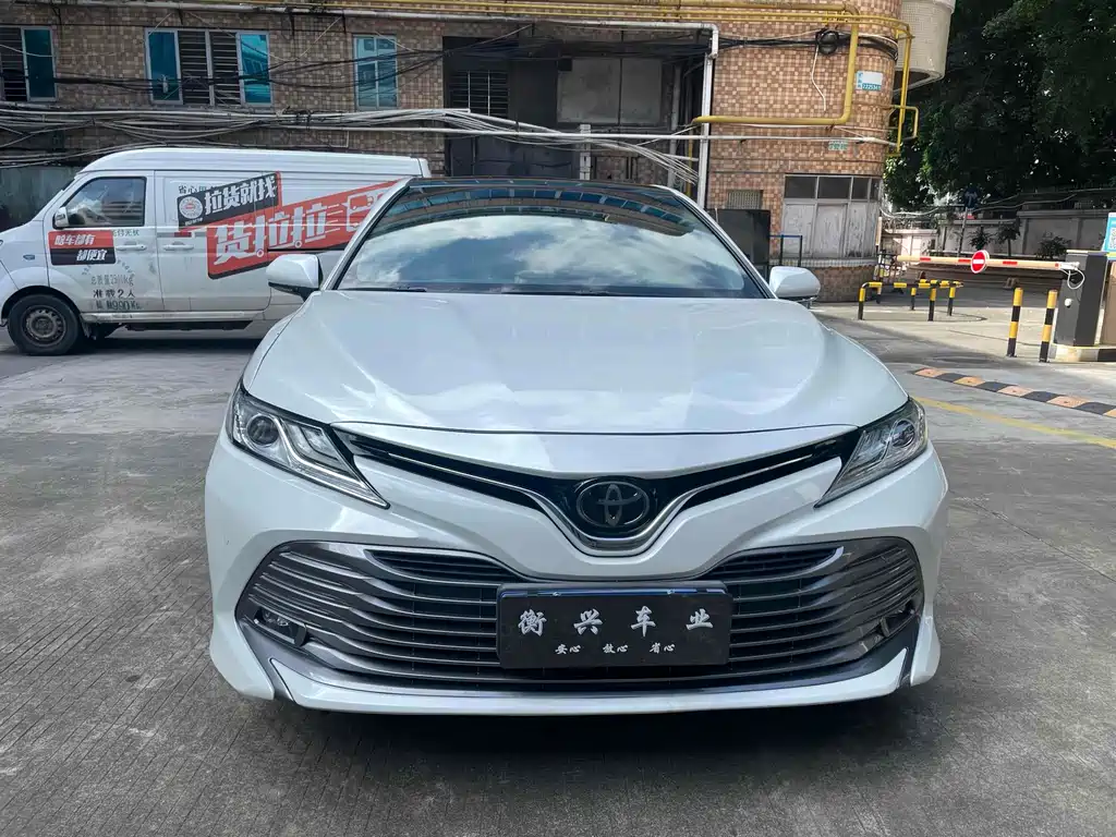 Toyota Camry 2021