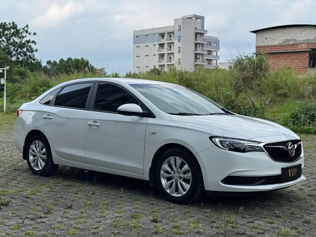 Buick Excelle 2021 — фото 3