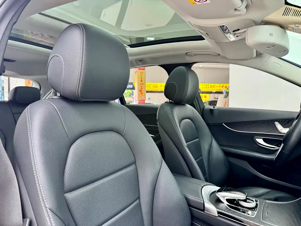 Mercedes-Benz C-Class 2018 — фото 15
