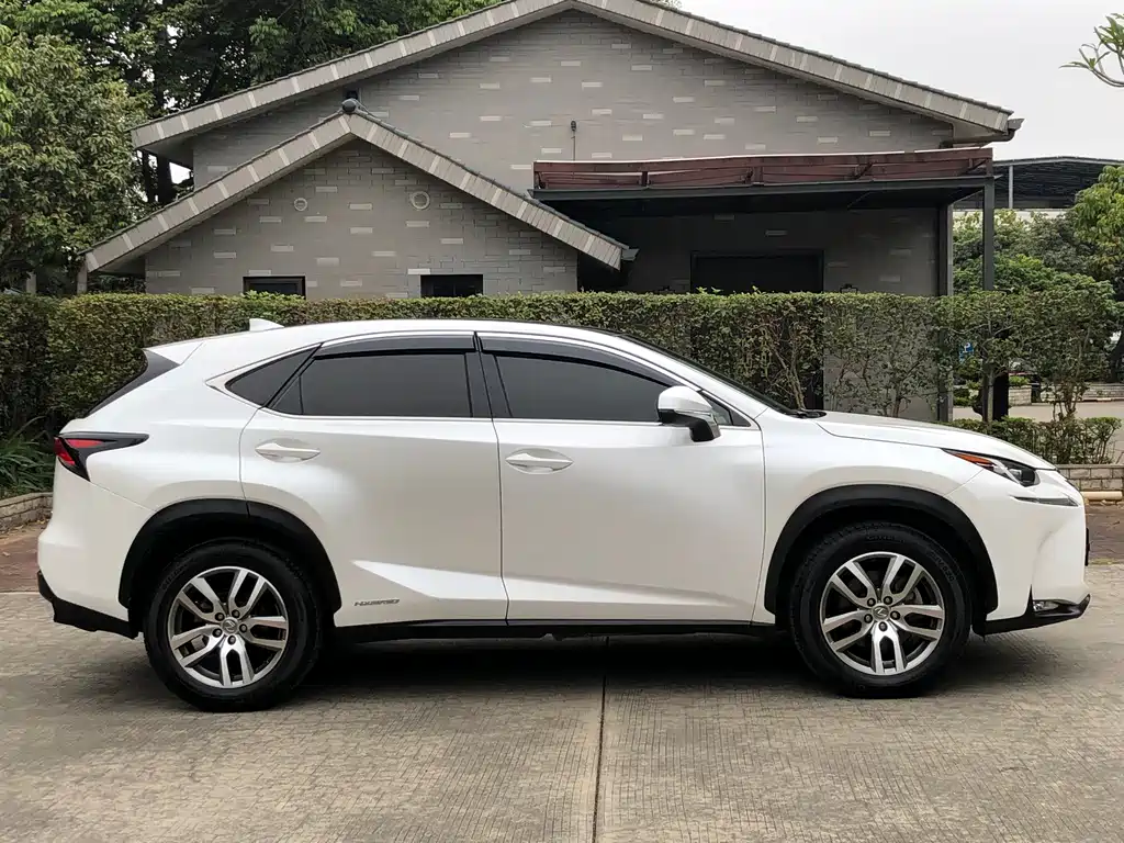 Lexus NX 2016 — фото 6