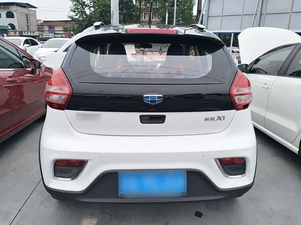 Geely Vision X1 2017
