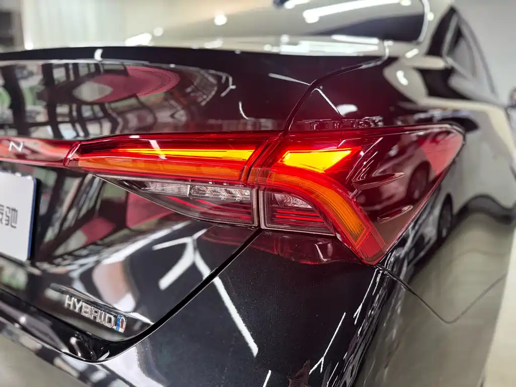 Toyota Avalon 2021 — фото 23