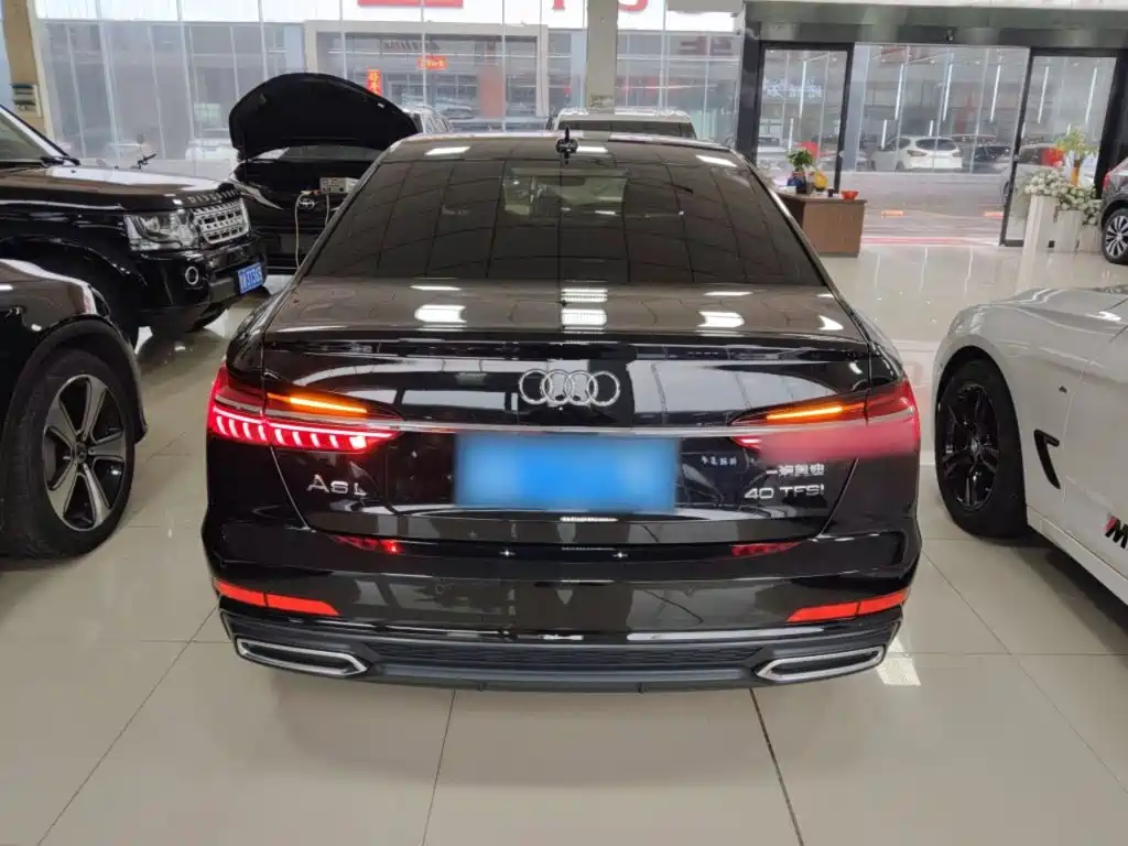 Audi A6L 2022