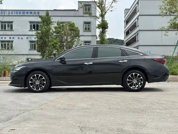 Toyota Avalon 2023
