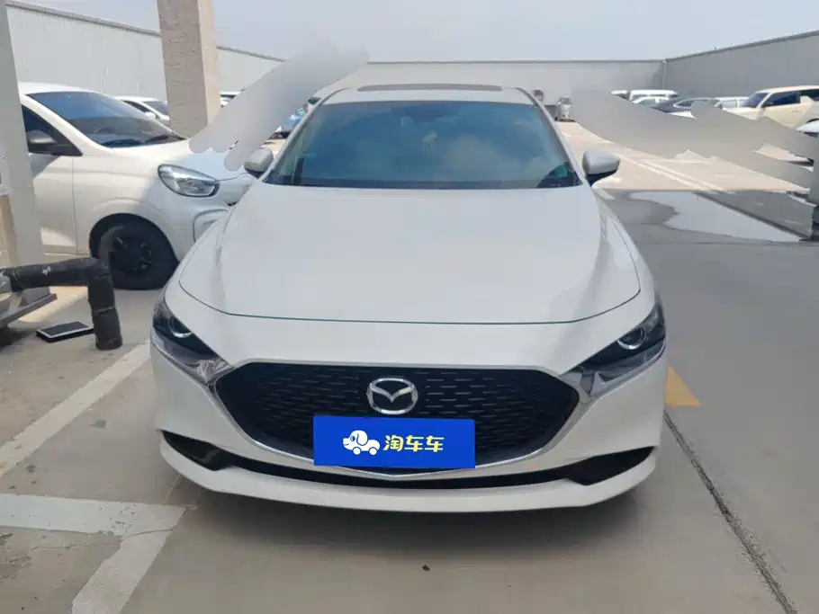 Mazda 3 Axela 2022