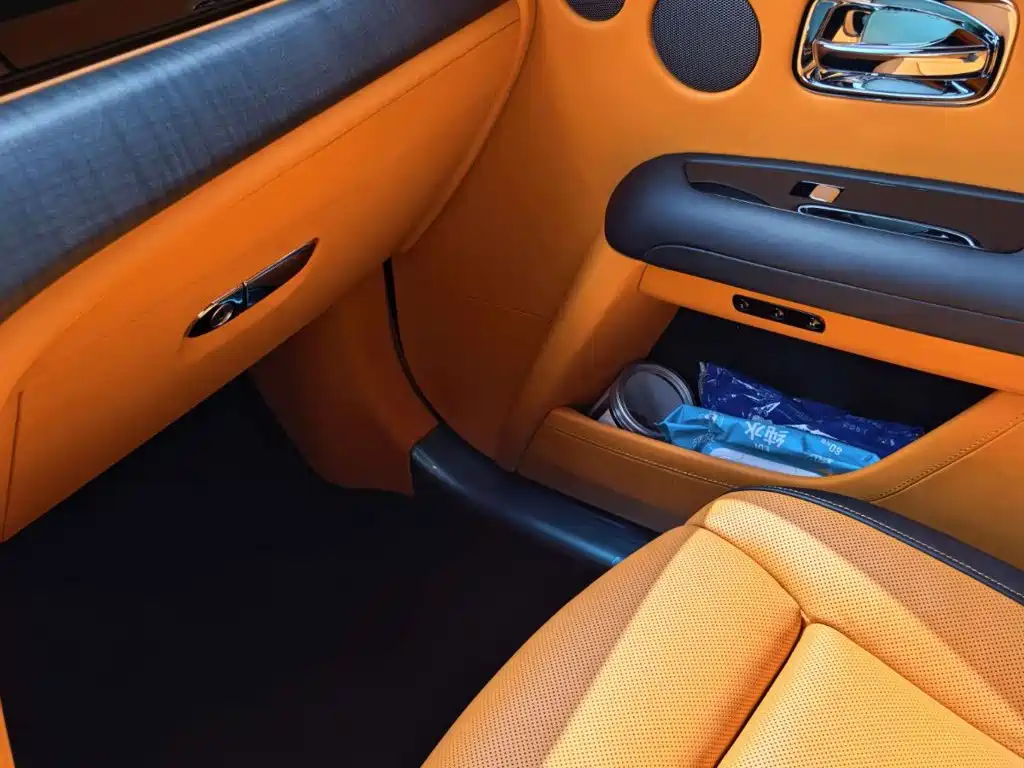 Rolls-Royce Ghost 2023 — фото 11