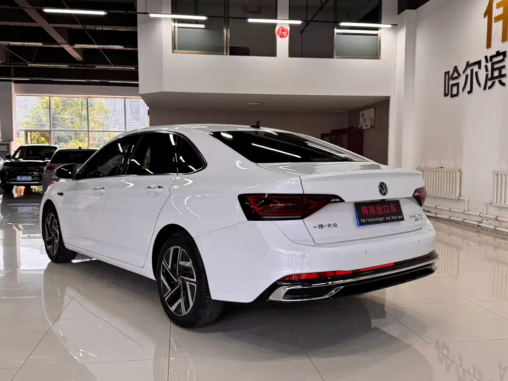Volkswagen Sagitar 2022