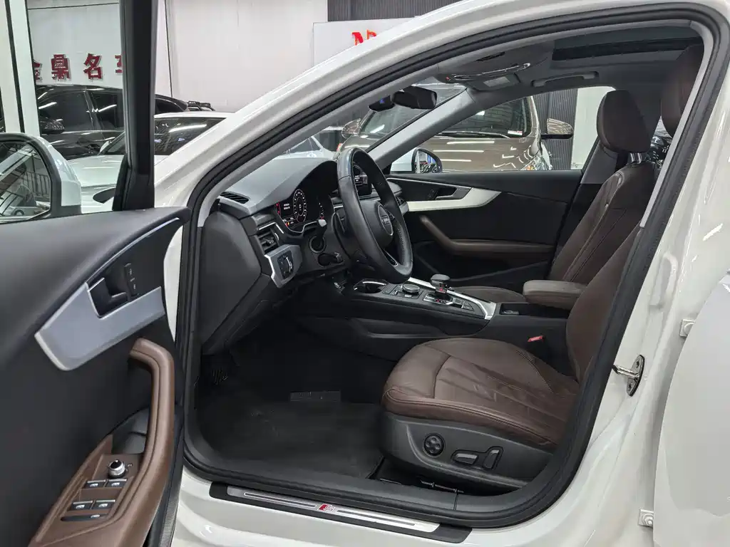 Audi A4L 2019