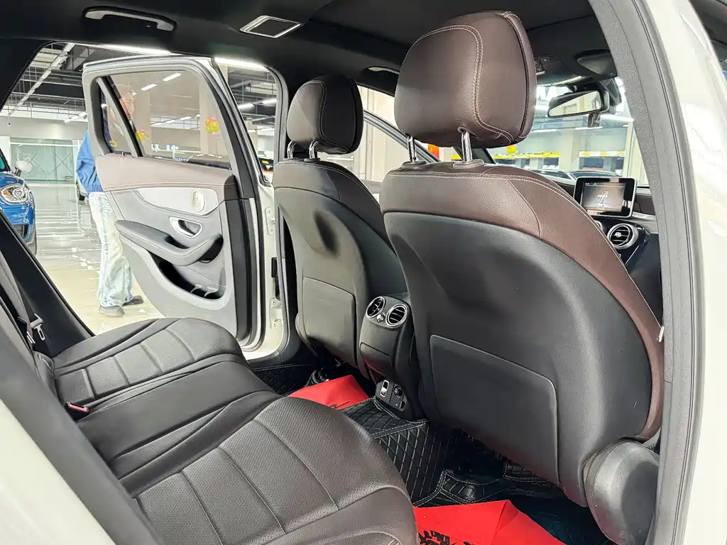 Mercedes-Benz GLC 2019 — фото 13