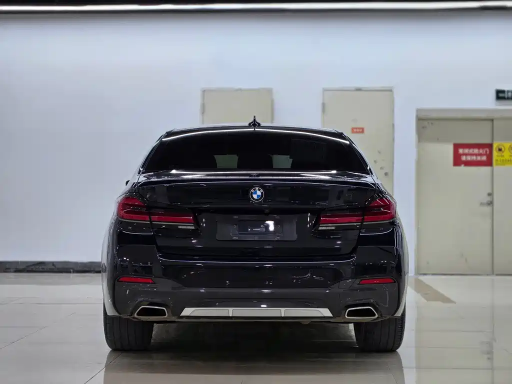 BMW 5 Series 2023