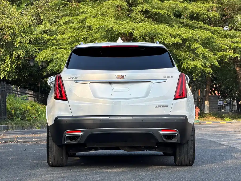 Cadillac XT5 2021 — фото 5