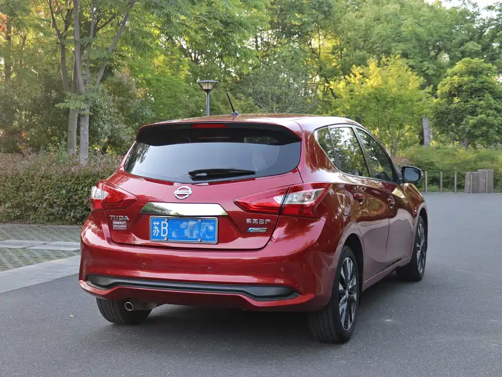 Nissan Tiida 2017 — фото 3