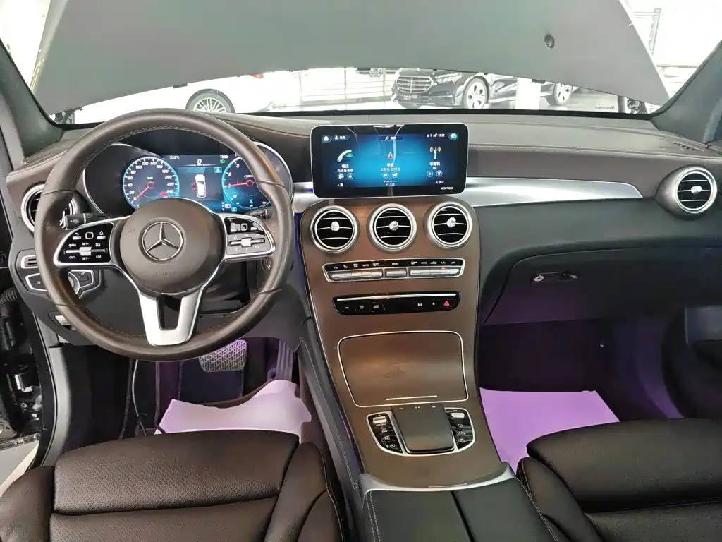 Mercedes-Benz GLC 2019 — фото 10