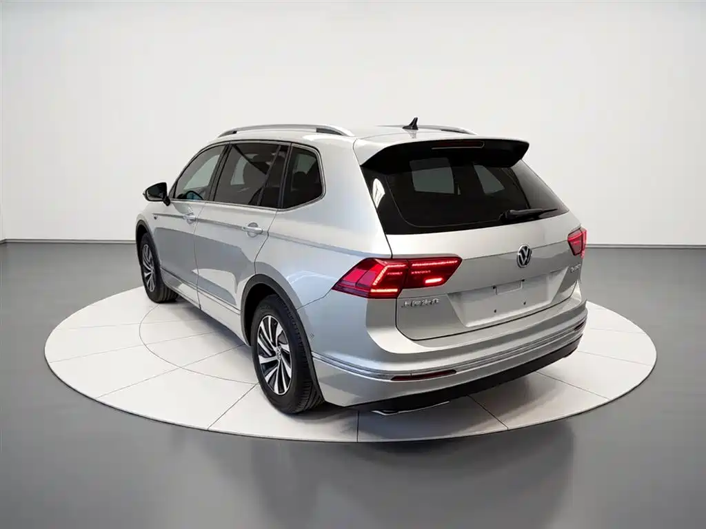 Volkswagen Tiguan L New Energy 2021 — фото 5
