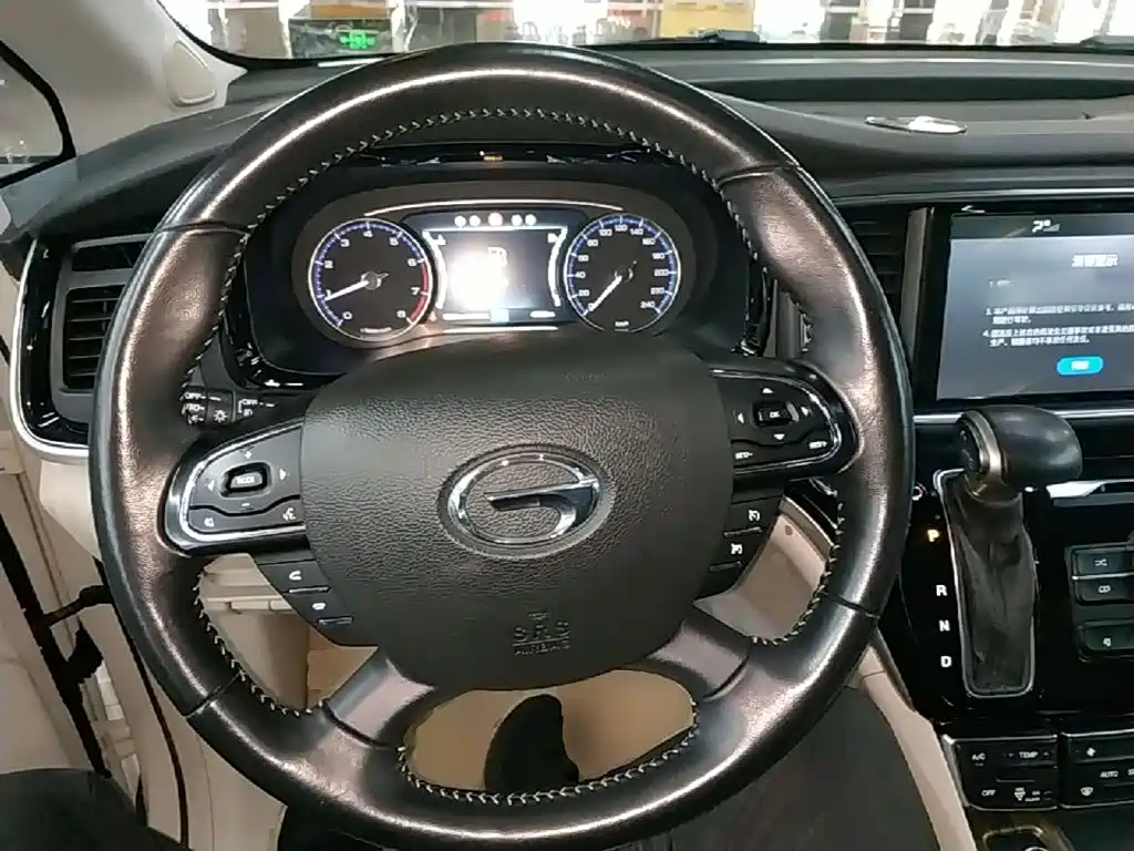 GAC Motor Trumpchi M8 2019 — фото 11