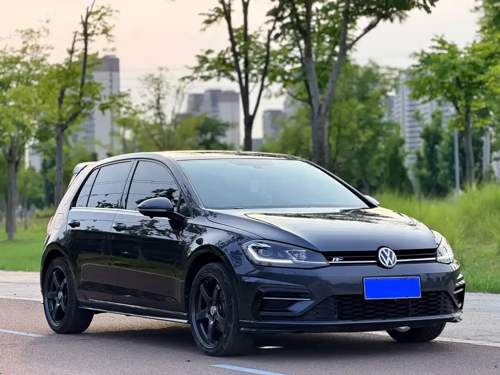 Volkswagen Golf 2020