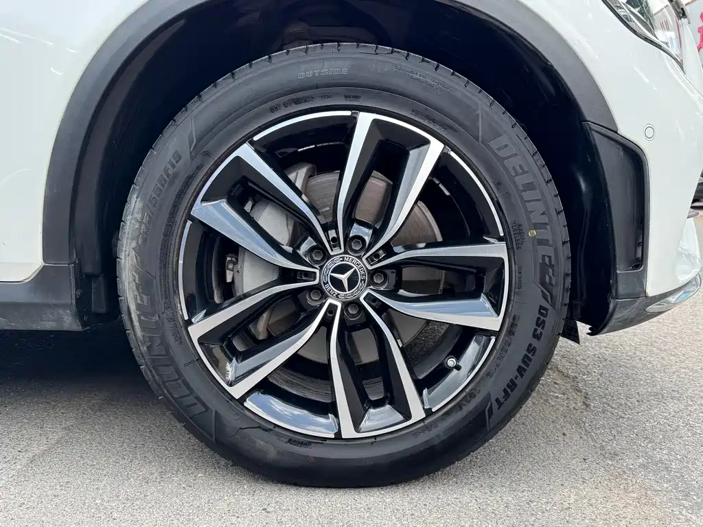 Mercedes-Benz GLC 2021