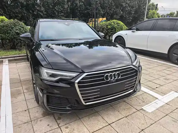 Audi A6L 2022