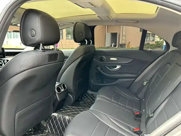 Mercedes-Benz C-Class 2018