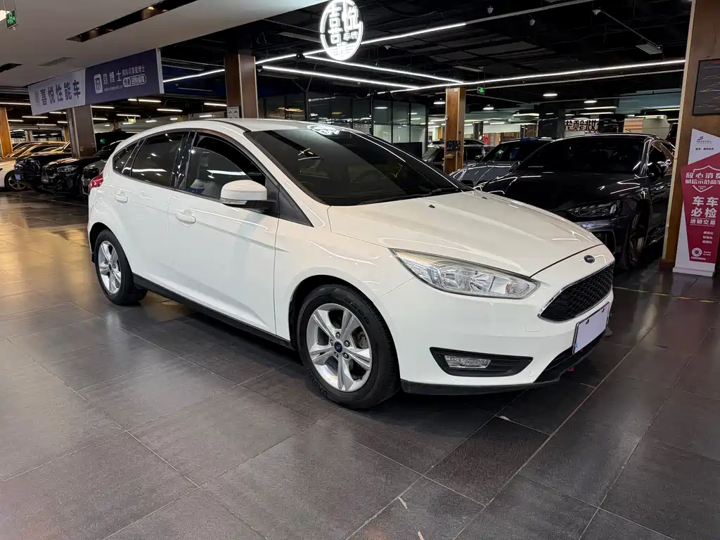 Ford Focus 2016 — фото 3