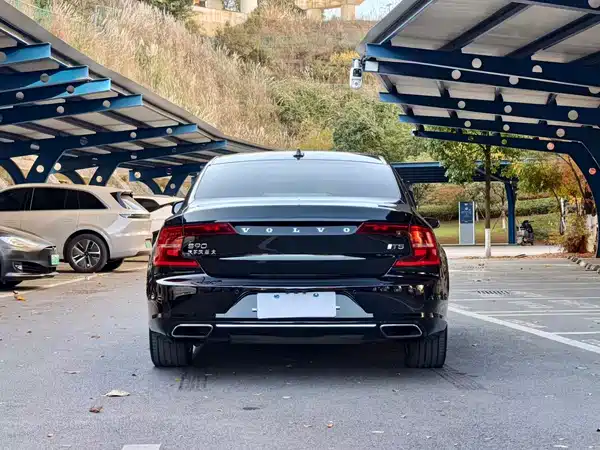 Volvo S90 2018
