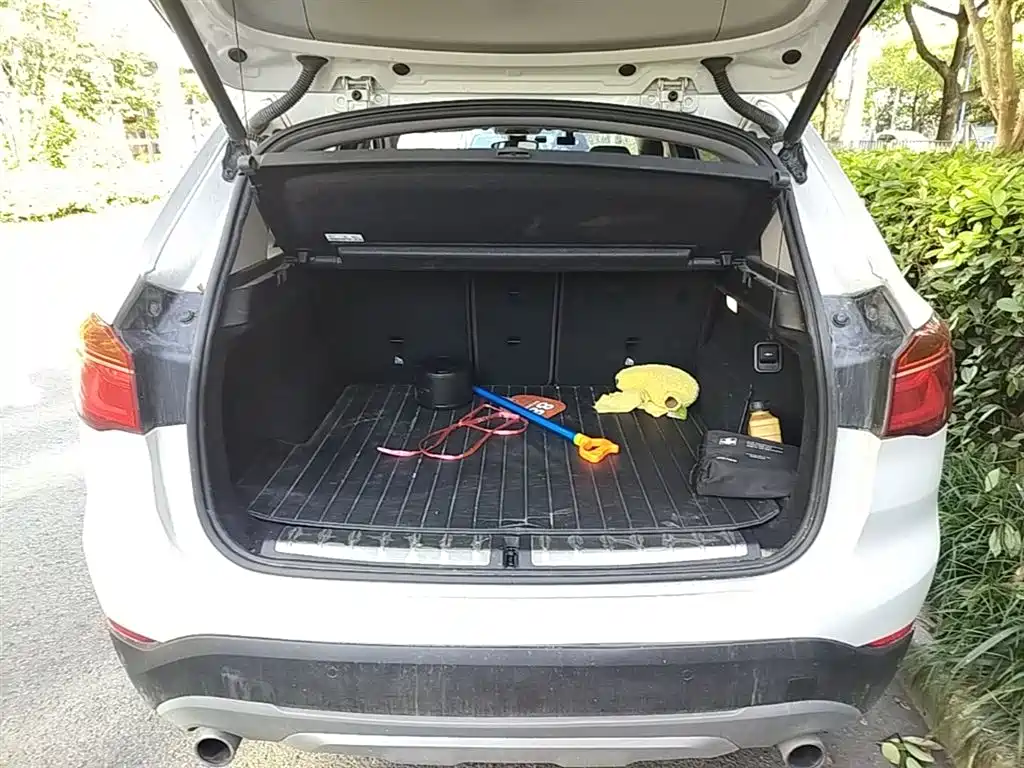 BMW X1 2016 — фото 19