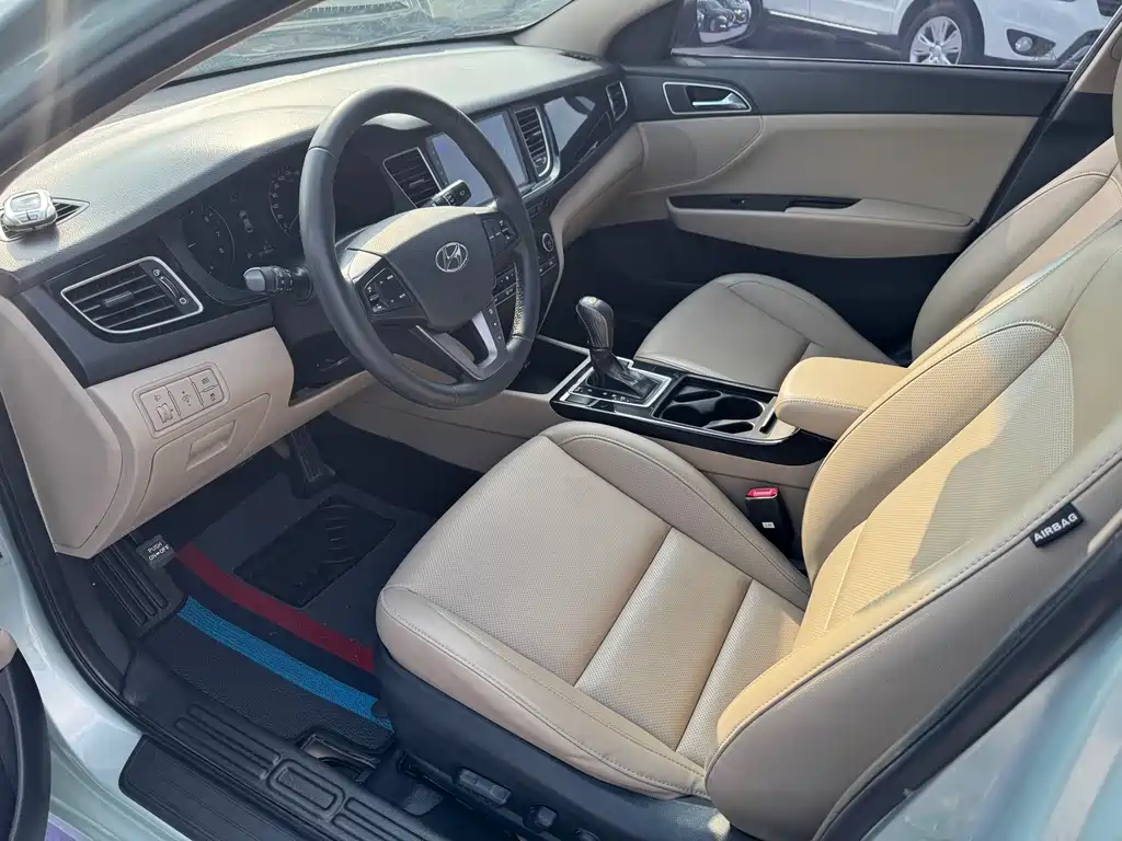 Hyundai Mistra 2015 — фото 8