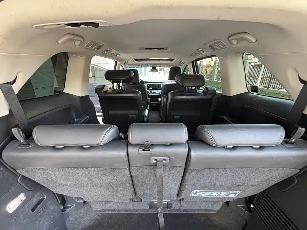 Honda Odyssey 2021 — фото 16
