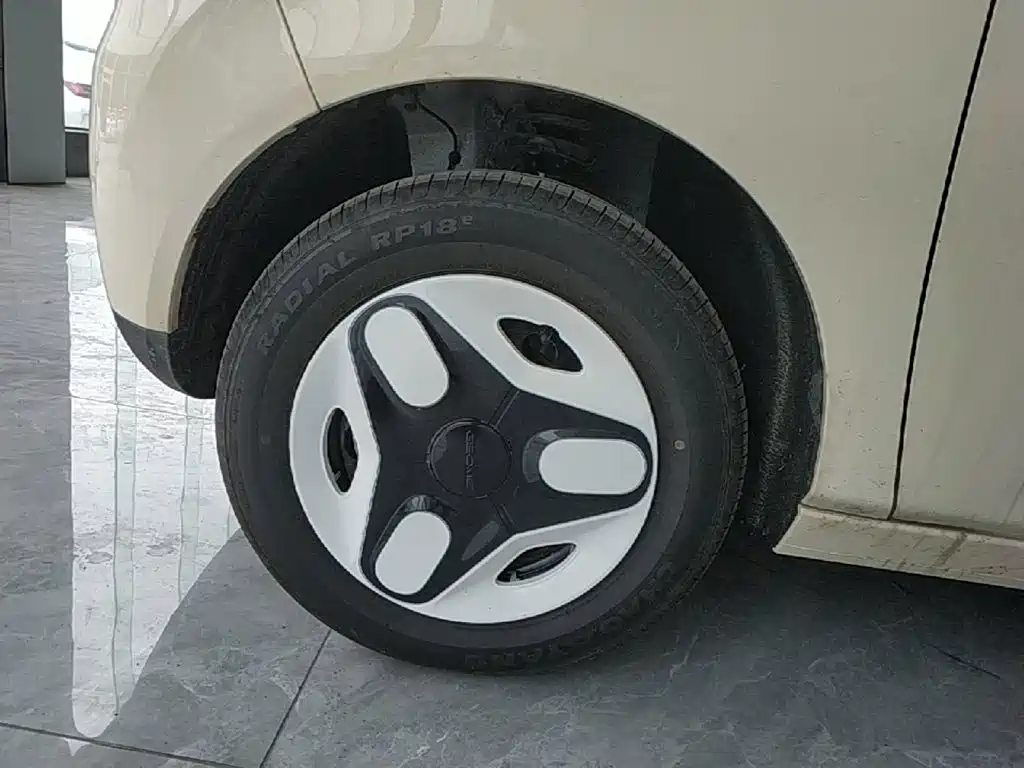Geely Galaxy Panda 2026 — фото 23